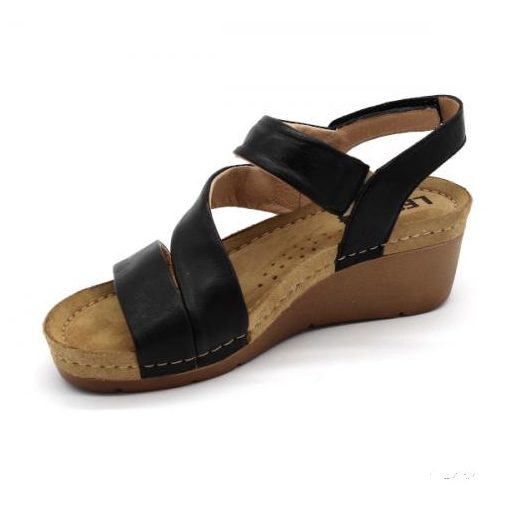 Leon 1020 Női bőr szandál - fekete